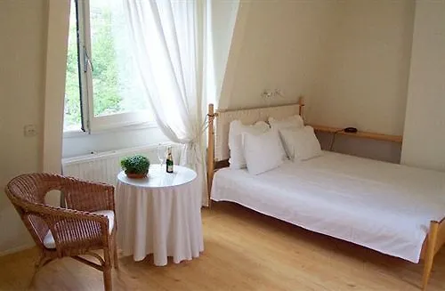 Bed And Breakfast Άμστερνταμ 3*,