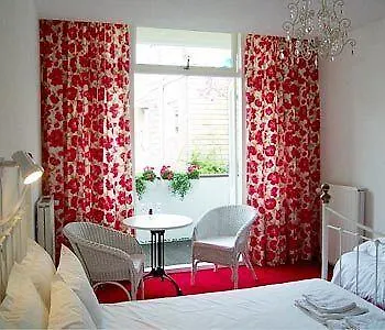 Hotel Bed And Breakfast Amsterdam